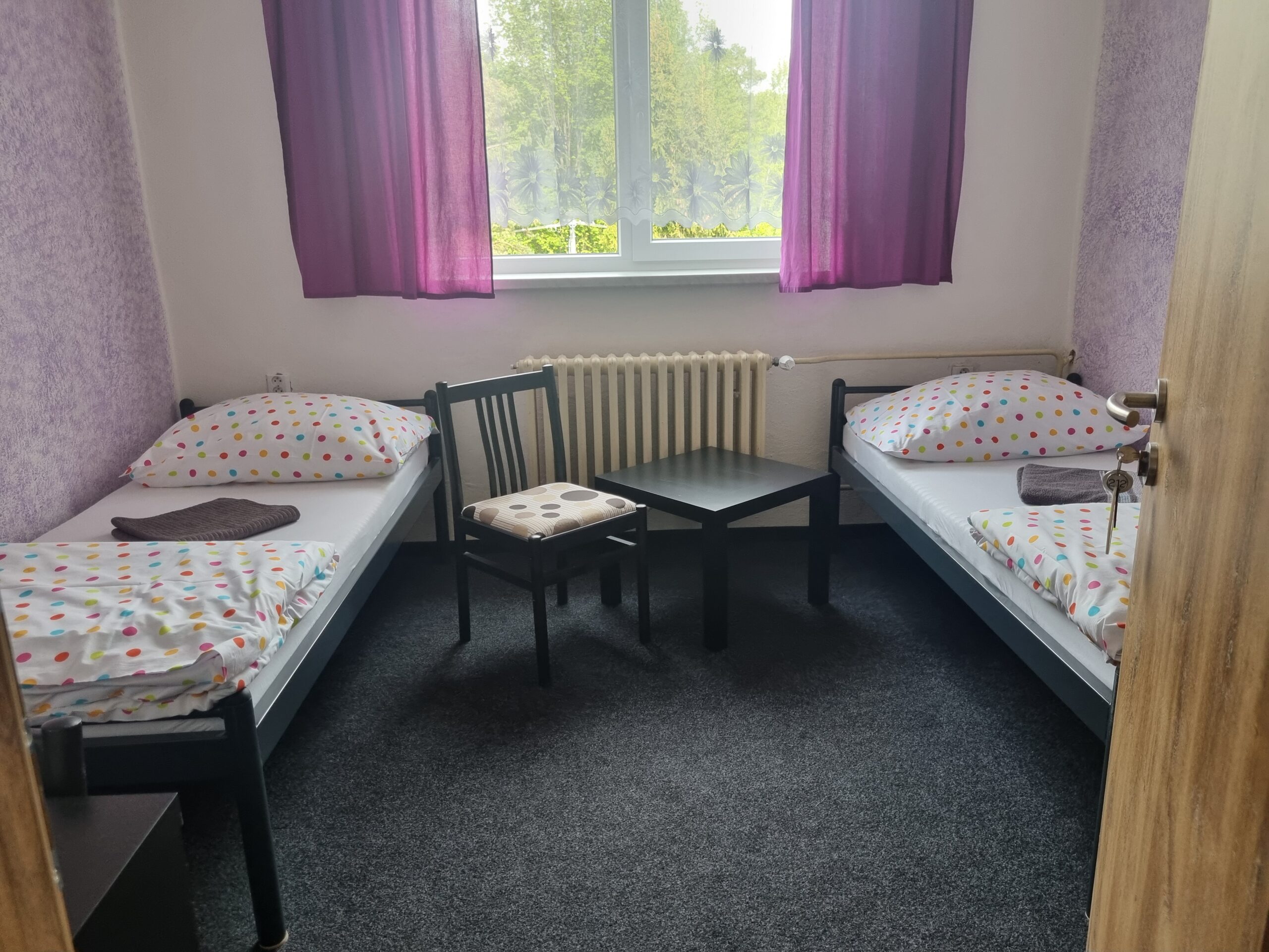 Pokoj 212 - koupelna, kuchyňka (2)